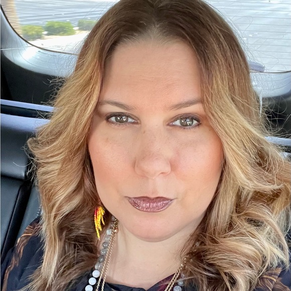 Meet your Posher, Amber - Picture 3 of 4